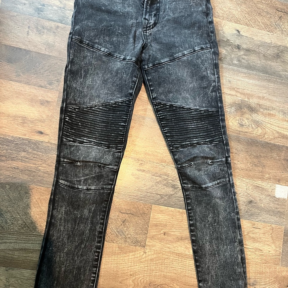 No Boundaries Men's Charcoal Skinny Jeans
